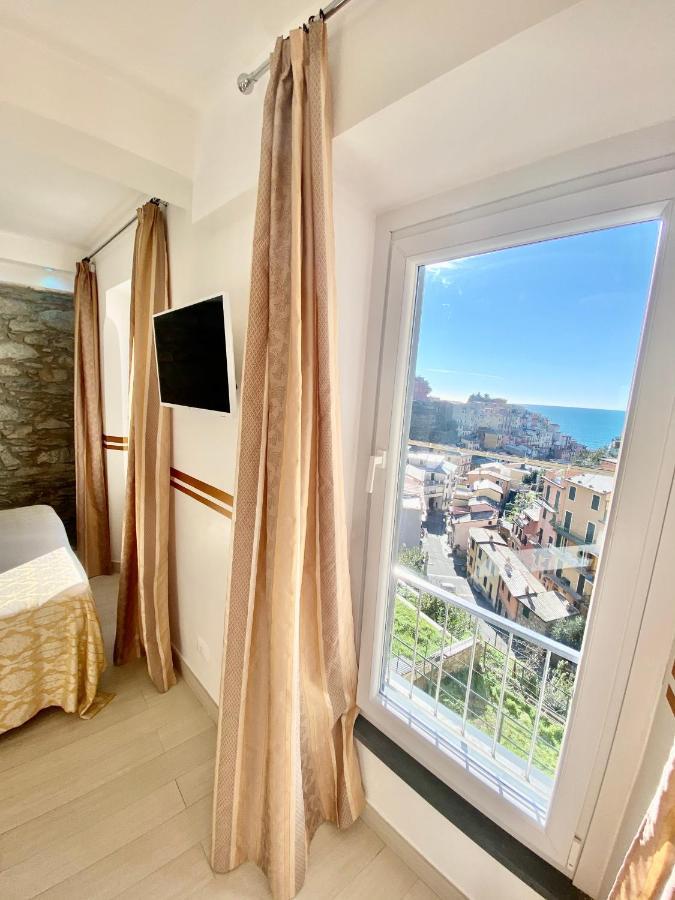 The Manarola Main Plaza Hotel ภายนอก รูปภาพ