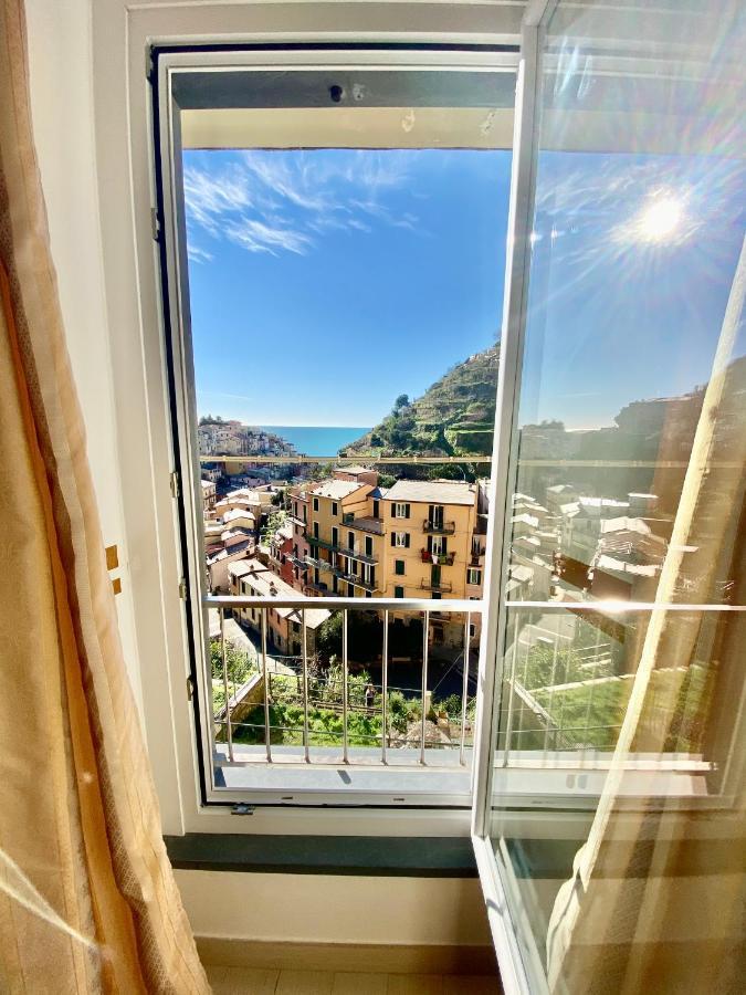 The Manarola Main Plaza Hotel ภายนอก รูปภาพ