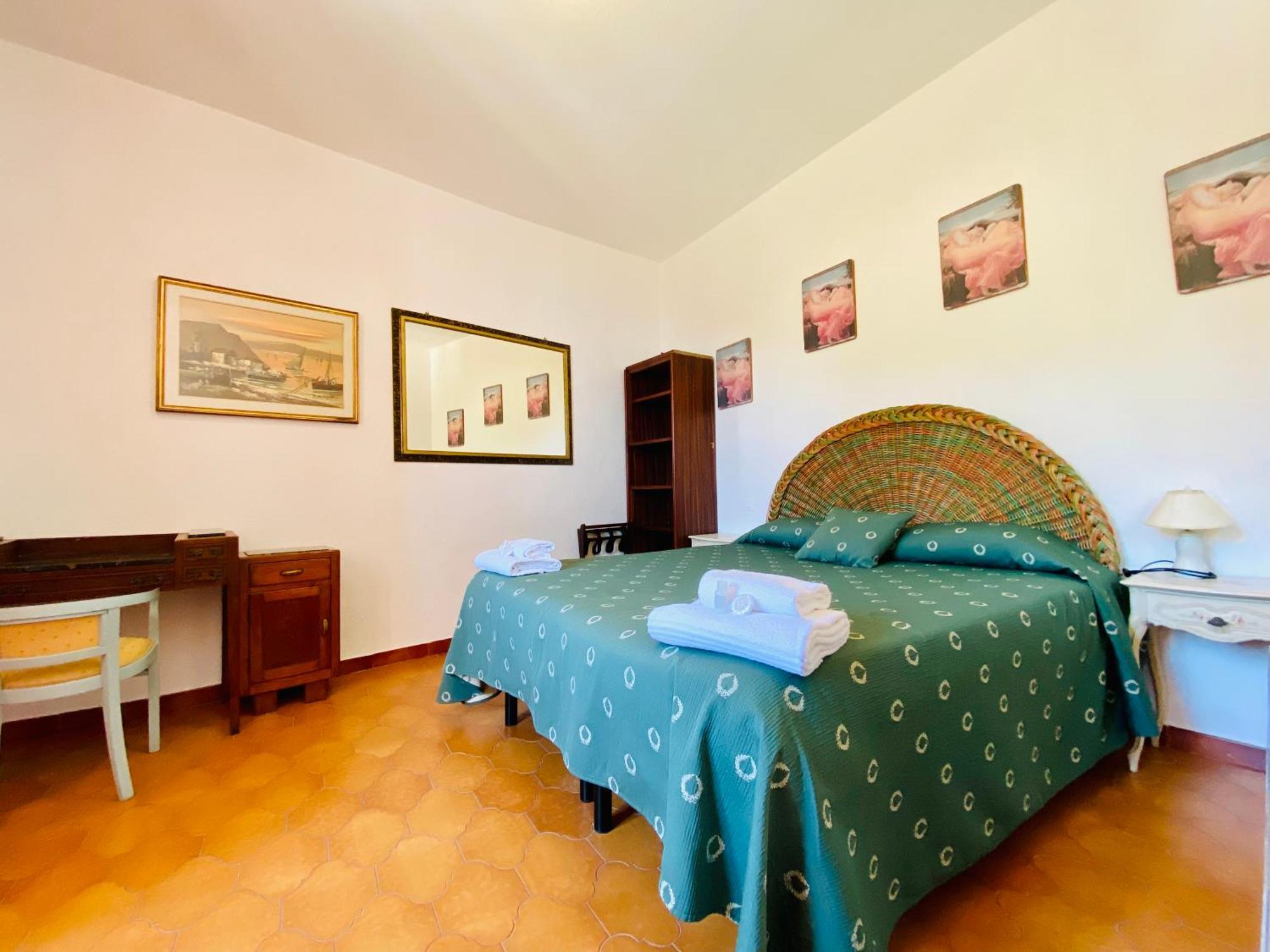 The Manarola Main Plaza Hotel ภายนอก รูปภาพ